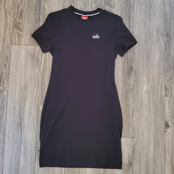 Black tennis dress